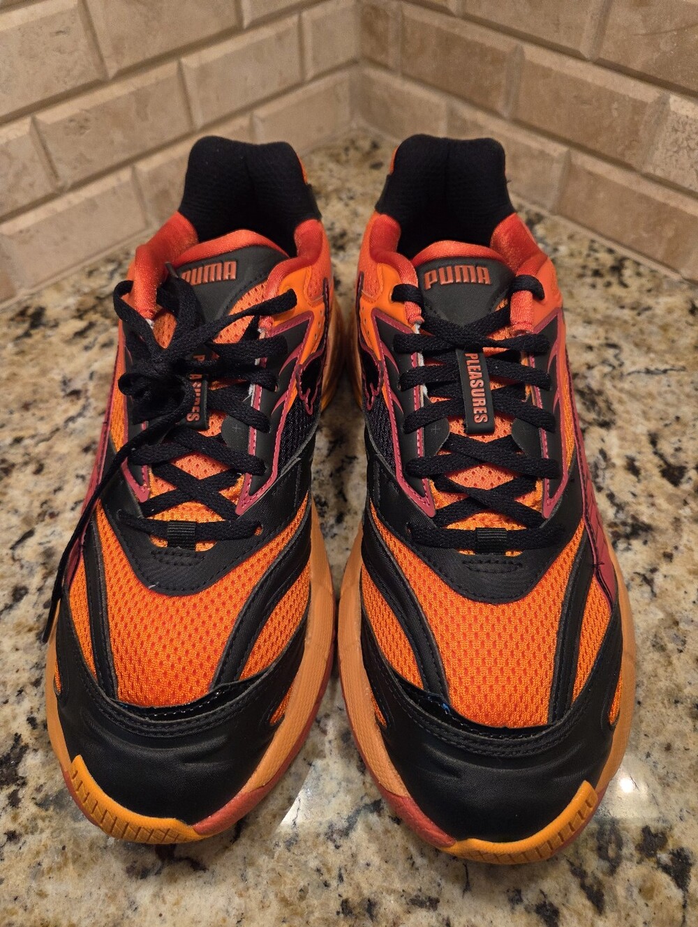 Puma x PLEASURES Velophasis Layers Orange Black Men's 10 NIB Rare 393301-02